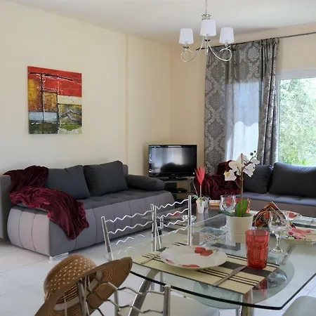 Eri Βίλα Λουρδάτα